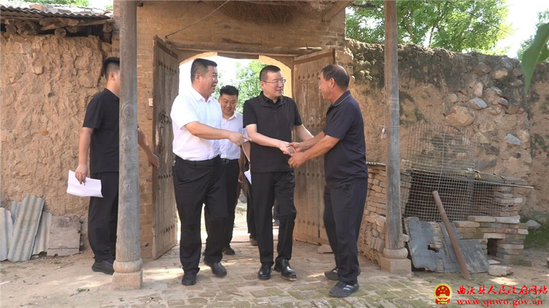 吴滨在杨谈乡开展专题调研1.jpg 吴滨在杨谈乡开展专题调研1.jpg