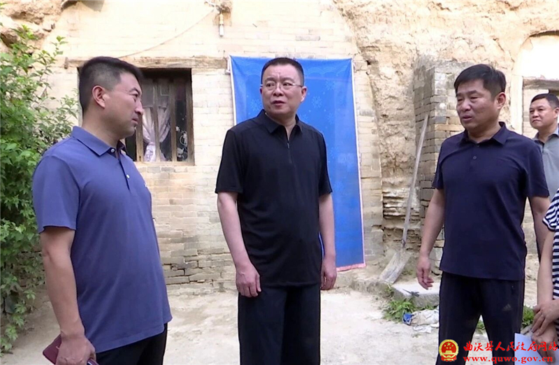 孙惠生督导检查地质灾害防治工作.jpg 孙惠生督导检查地质灾害防治工作.jpg