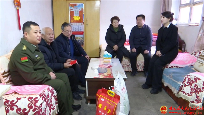 曲沃县开展节前慰问活动1.jpg