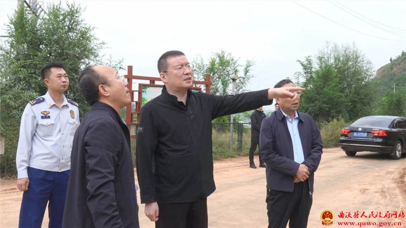吴滨调研群众身边不正之风和腐败问题集中整治、国庆中秋“两节”市场供应、地质灾害防治工作并检查水库、食品、人员密集场所安全工作1.jpg