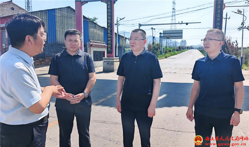 孙惠生督导检查道路交通安全隐患问题和城乡垃圾综合治理不到位问题整治工作1.jpg