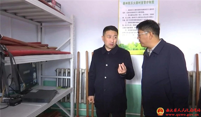 樊奇选在里村镇检查安全生产工作1.jpg