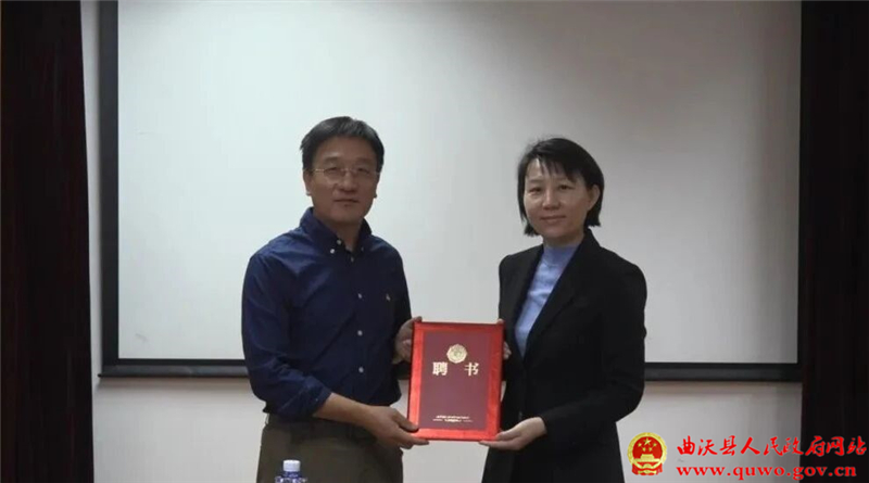 曲沃县与北京大学软件工程国家工程研究中心开展县校合作对接洽谈1.jpg