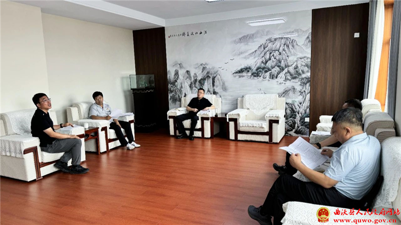 孙惠生主持召开县长办公会议.jpg