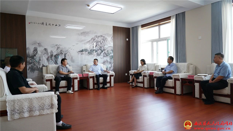 孙惠生与中化学交通建设集团建筑工程有限公司赵亚亚一行举行工作会谈.jpg
