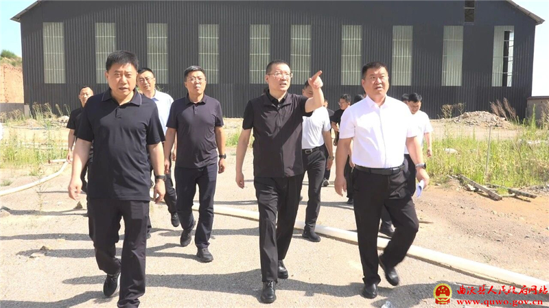 吴滨在杨谈乡开展专题调研.jpg 吴滨在杨谈乡开展专题调研.jpg