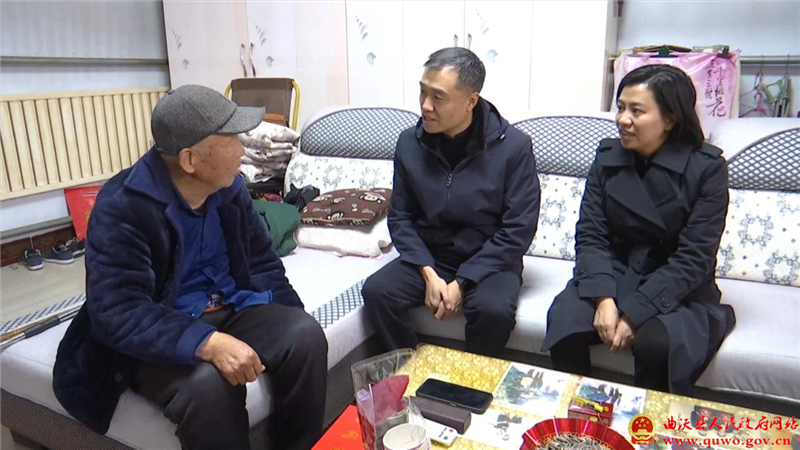 曲沃县开展节前慰问活动.jpg