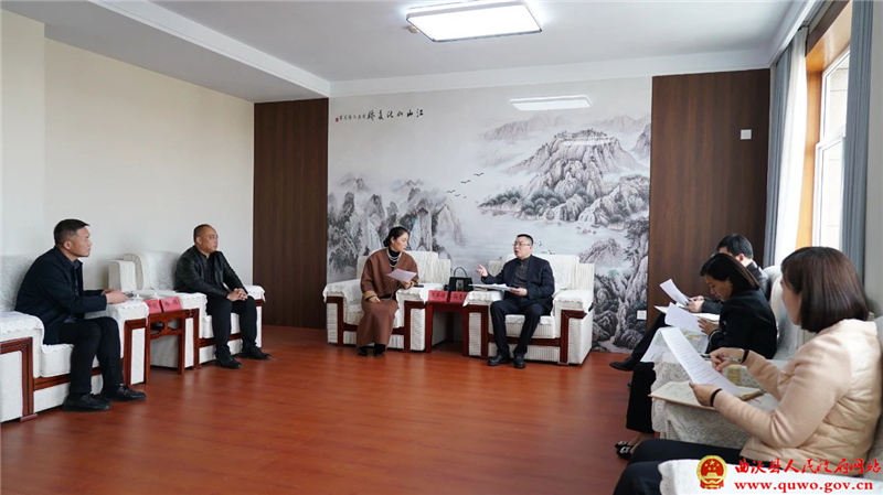 孙惠生与如皋腾锋园林工程有限公司董事长赵美娟一行举行工作会谈.jpg