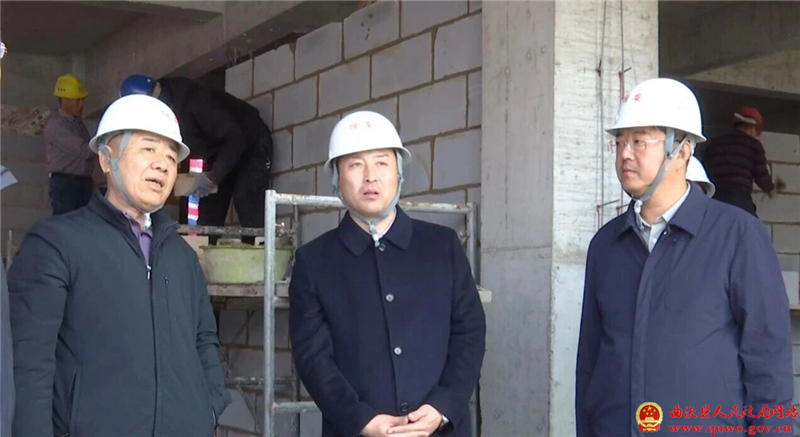 樊奇选在里村镇检查安全生产工作.jpg