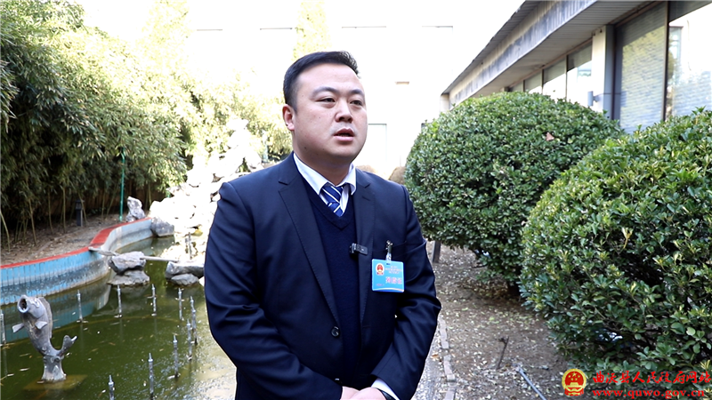 人大代表分团讨论政府工作报告5.png