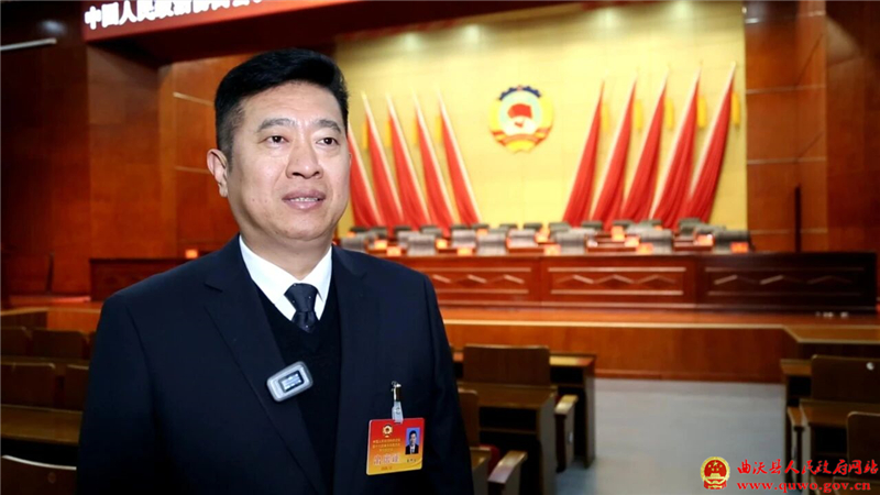 政协委员分组讨论 热议两个工作报告4.jpg