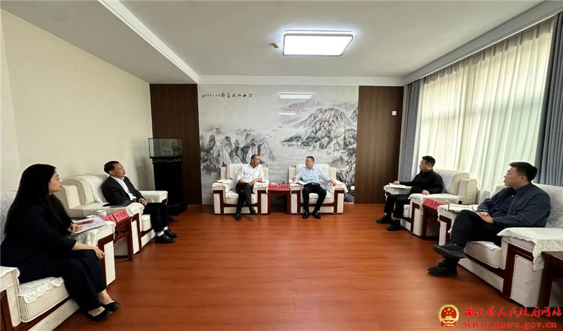 孙惠生与浙商考察团举行工作会谈.jpg