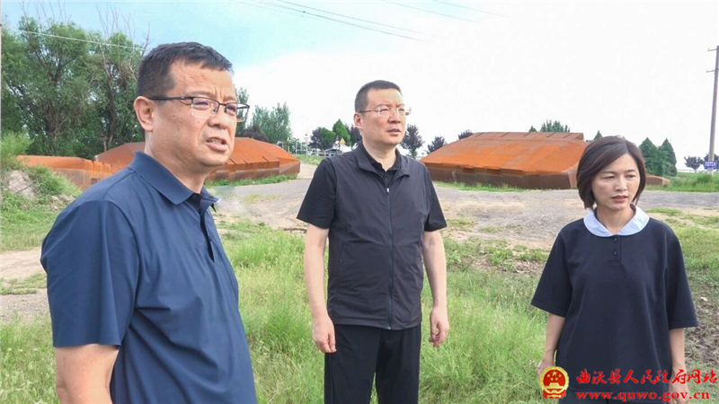 吴滨在高显镇调研2.jpg 吴滨在高显镇调研2.jpg