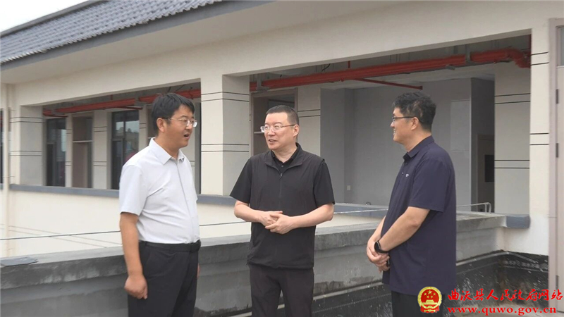 吴滨在里村镇区域养老服务中心调研养老服务等工作1.jpg
