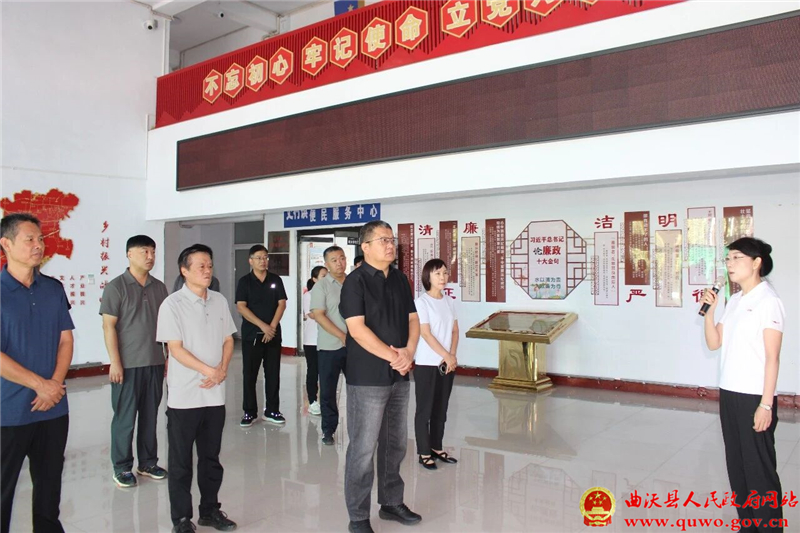 曲沃县人大常委会视察人大代表联络站建设工作.jpg