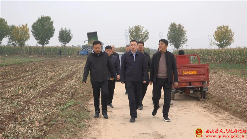 孙惠生检查秸秆禁烧工作1.jpg